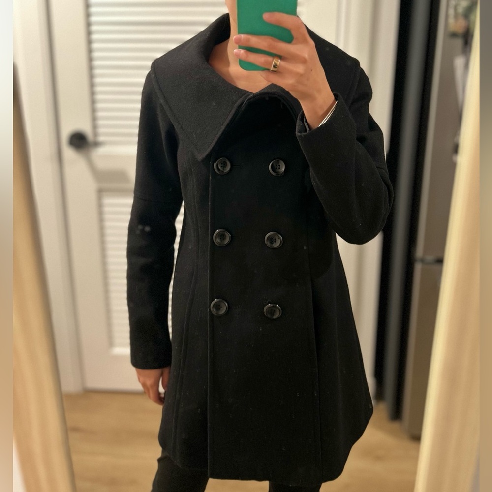 Elegant Black Double-Breasted Women's Coat